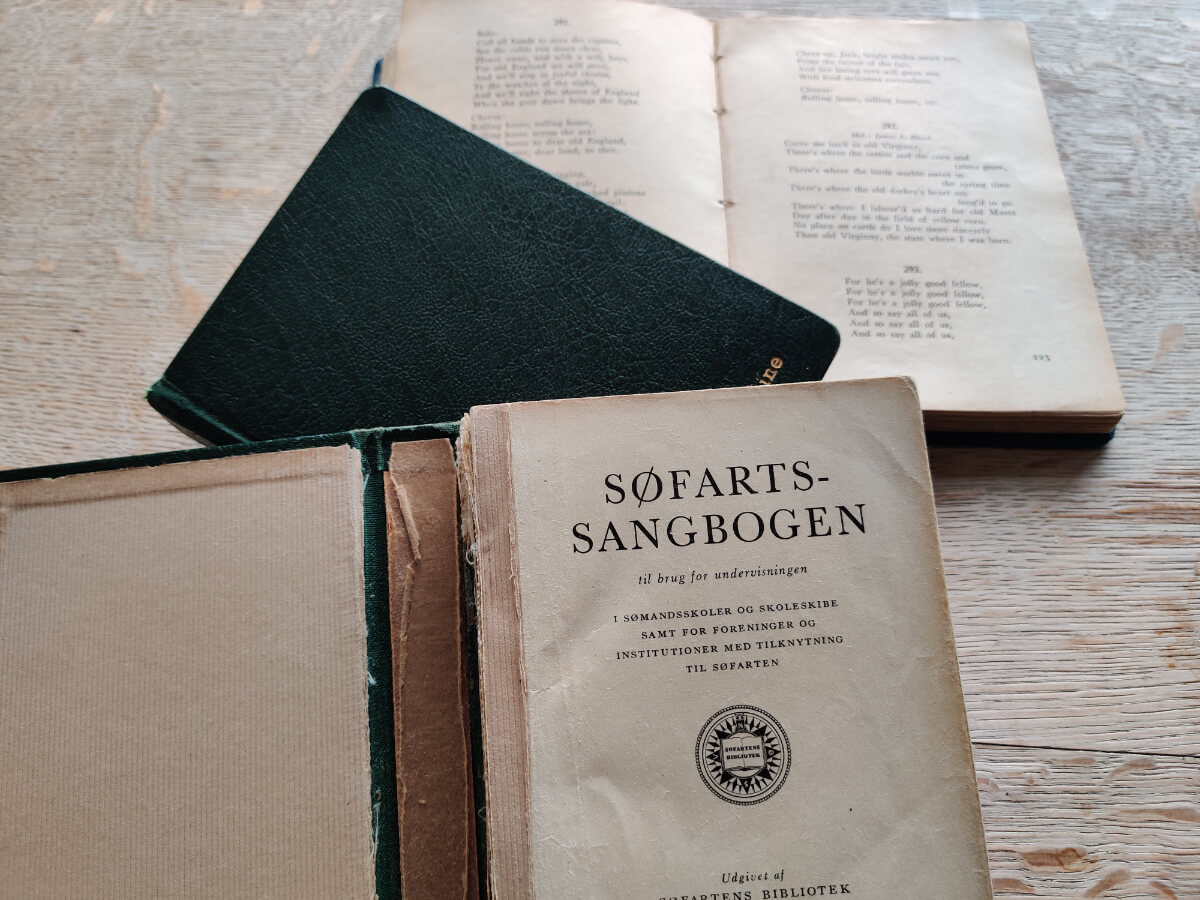 Sangboeger-på-Kogtved-Soefartsskole